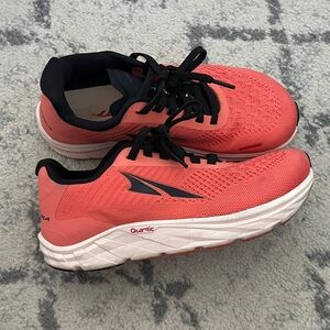 Altra Women's Vibrant Coral Athletic Shoes